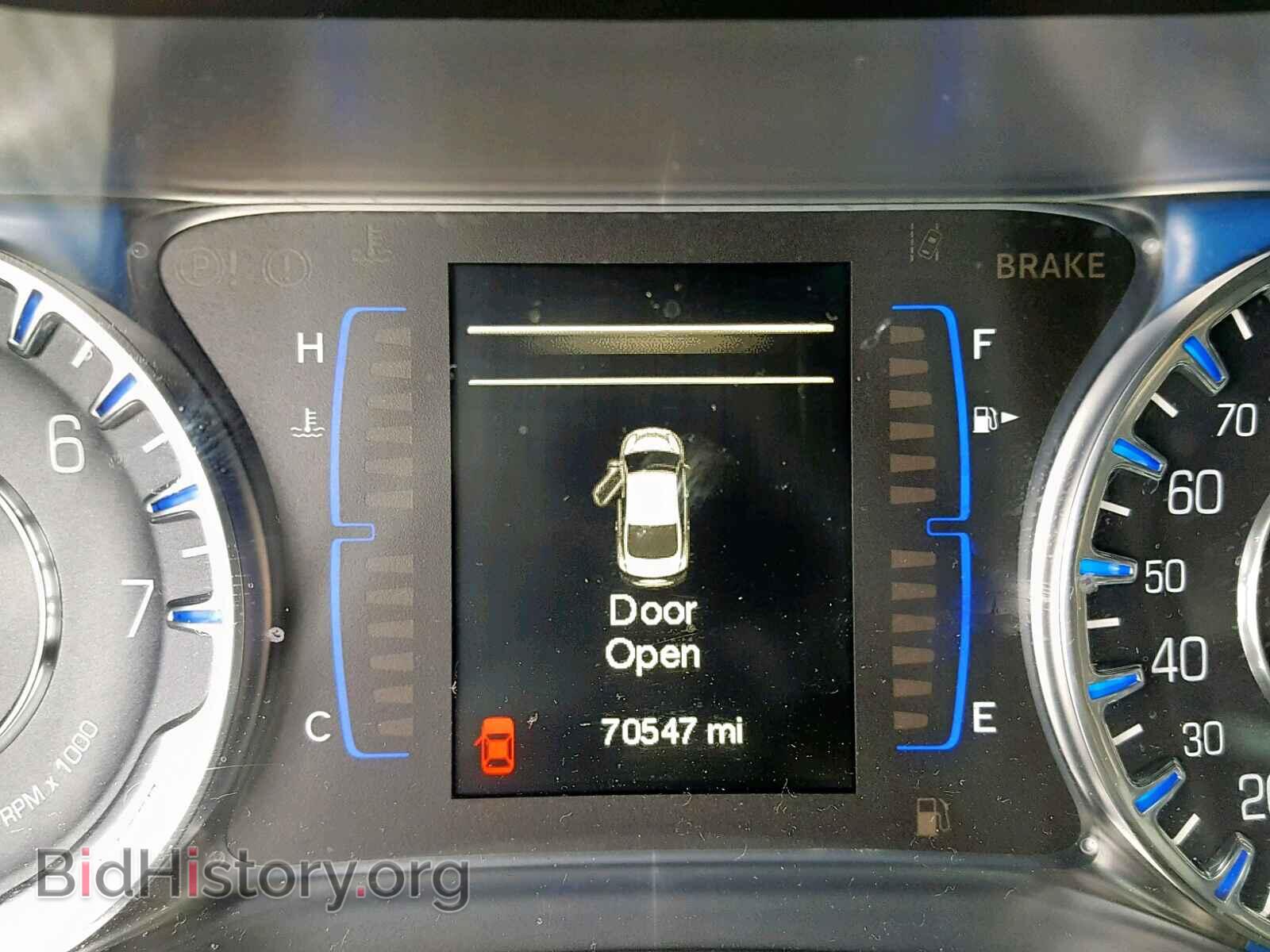 2015 CHRYSLER 200 - VIN: 1C3CCCAB0FN674638 - Фото 8