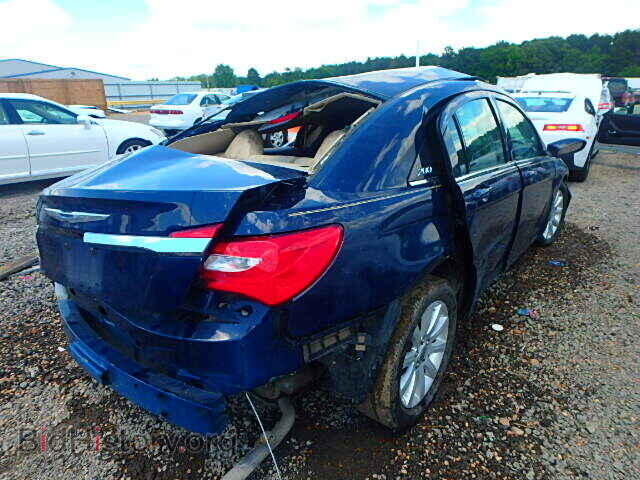 2013 CHRYSLER 200 - VIN: 1C3CCBBB5DN598419 - Фото 4