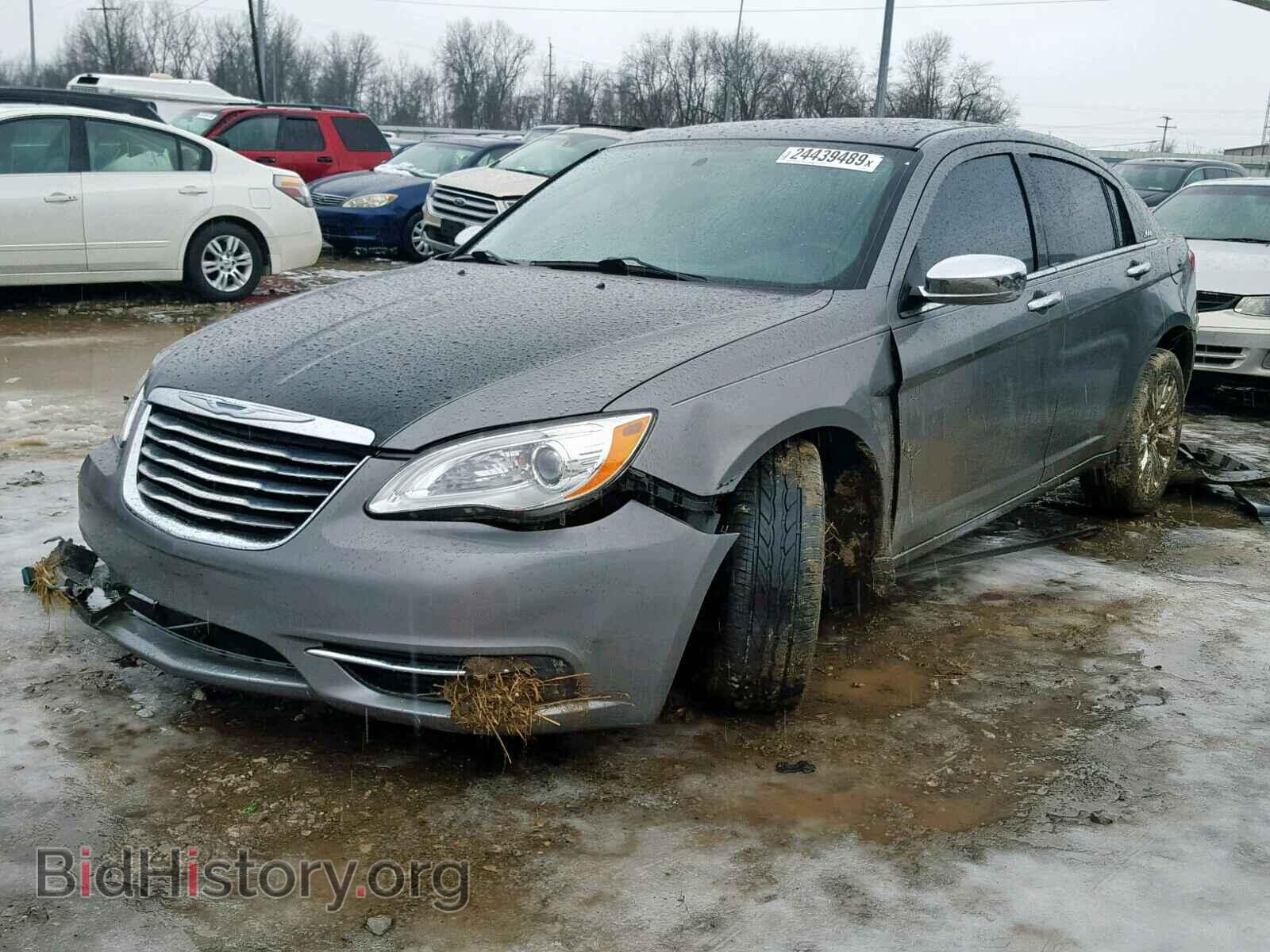 2011 CHRYSLER 200 - VIN: 1C3BC2FB6BN611343 - Photo 2