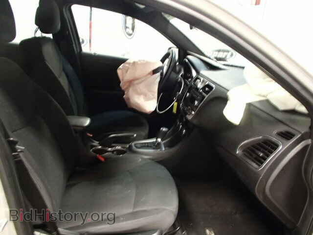 2012 CHRYSLER 200 - VIN: 1C3CCBBB2CN213512 - Фото 5