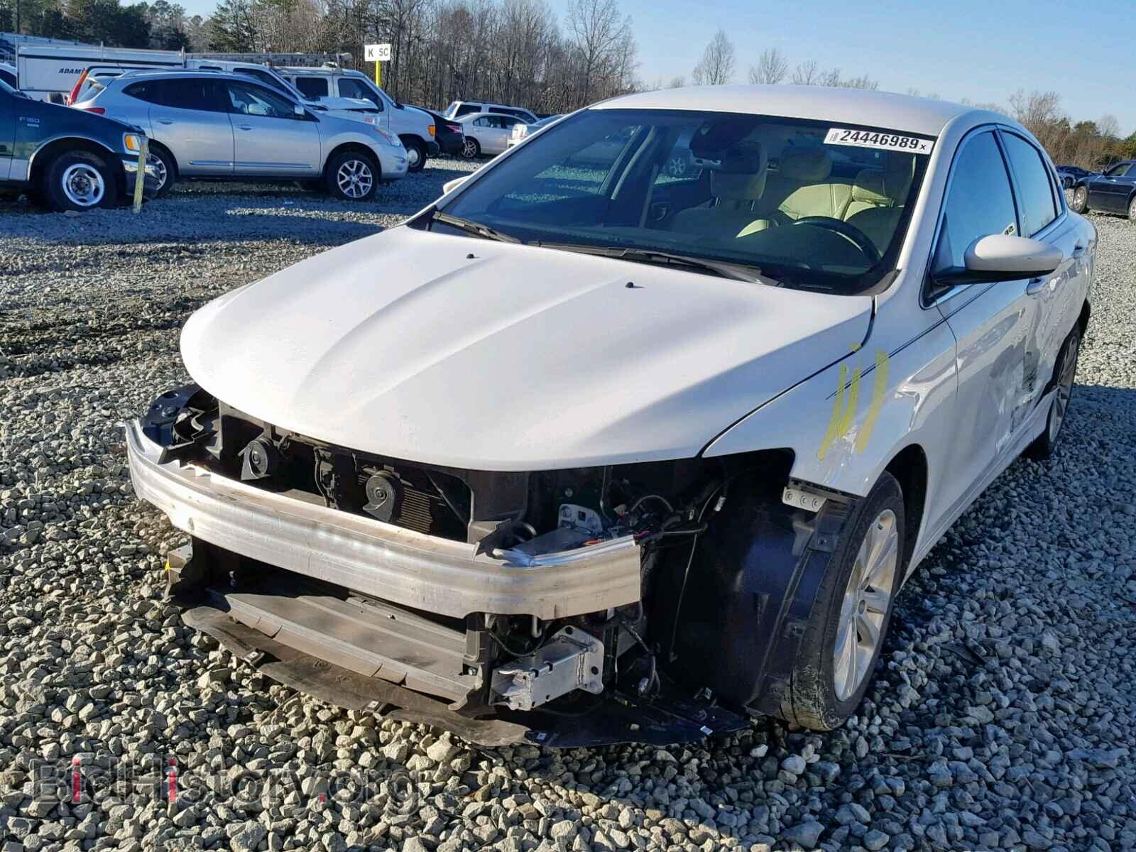 2017 CHRYSLER 200 - VIN: 1C3CCCAB9HN510307 - Фото 2