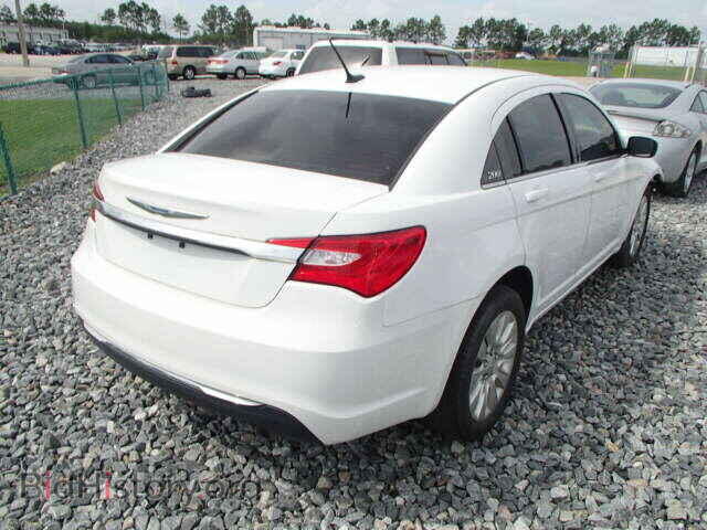 2011 CHRYSLER 200 - VIN: 1C3BC4FB0BN547764 - Фото 4