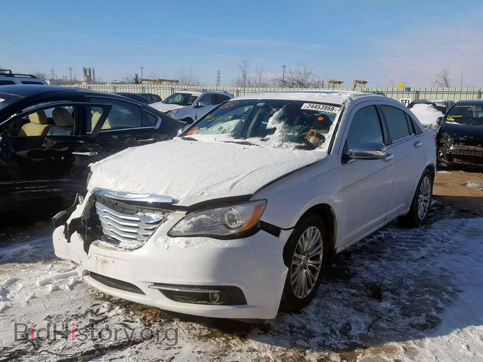 2013 CHRYSLER 200 - VIN: 1C3CCBCG6DN507278 - Фото 2