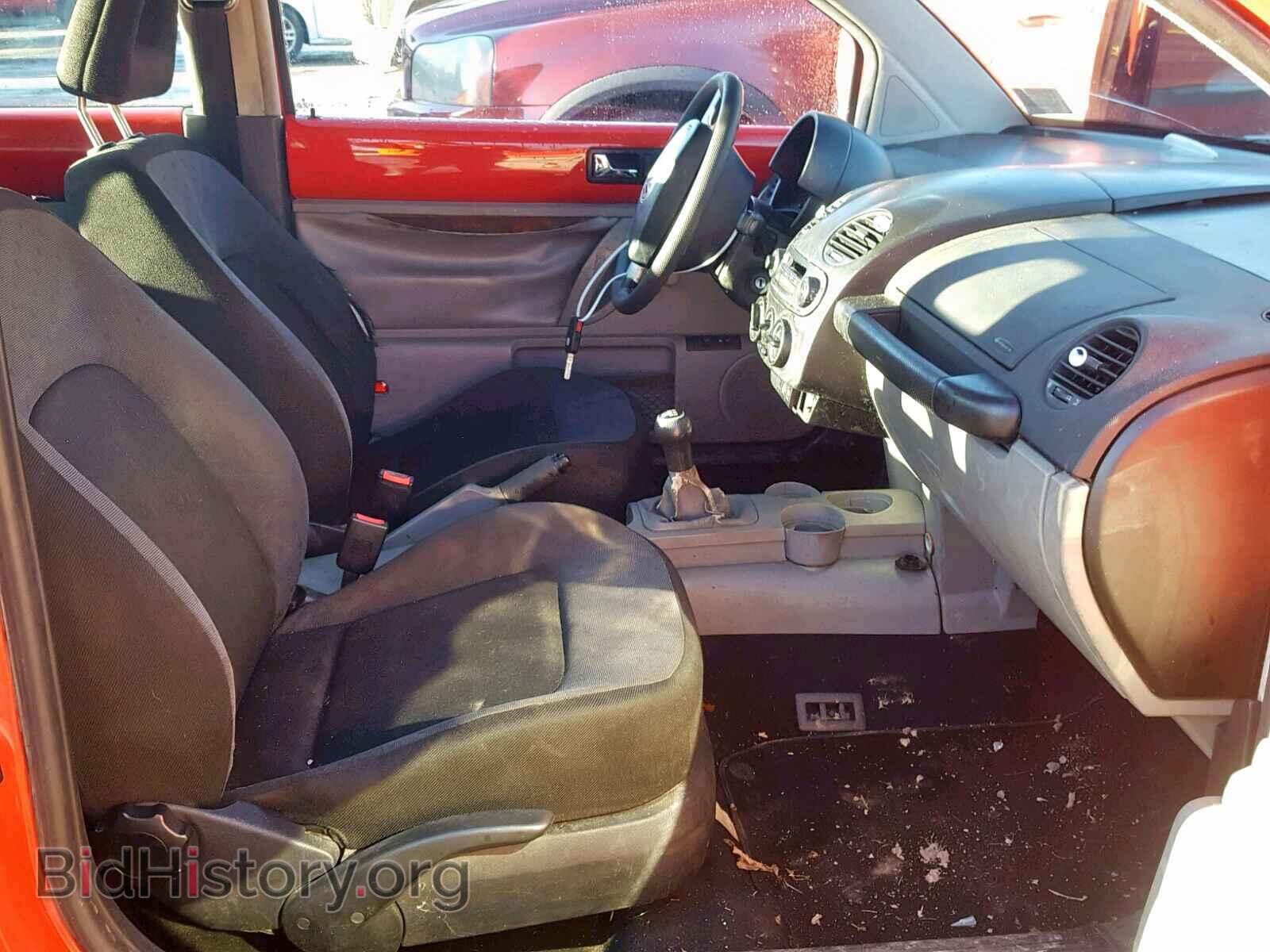 2000 VOLKSWAGEN BEETLE - VIN: 3VWBC21C5YM422596 - Фото 5