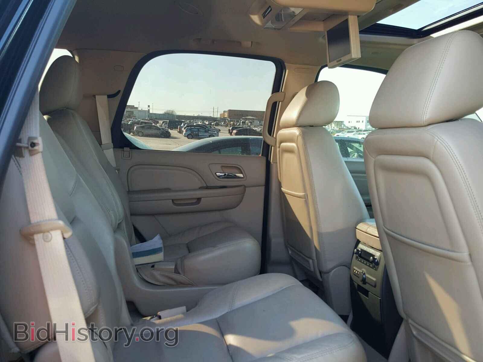 2011 CADILLAC ESCALADE - VIN: 1GYS3CEF4BR128068 - Фото 6