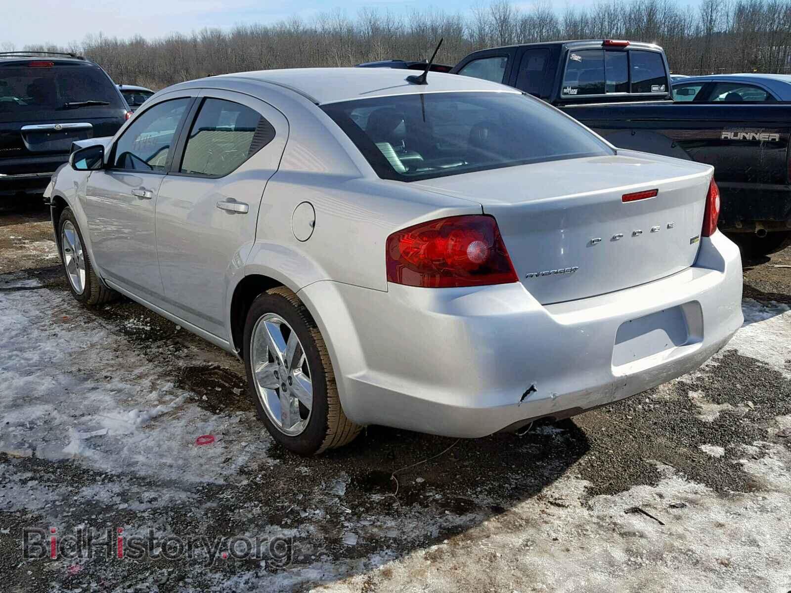 2011 DODGE AVENGER - VIN: 1B3BD2FG2BN587015 - Photo 3