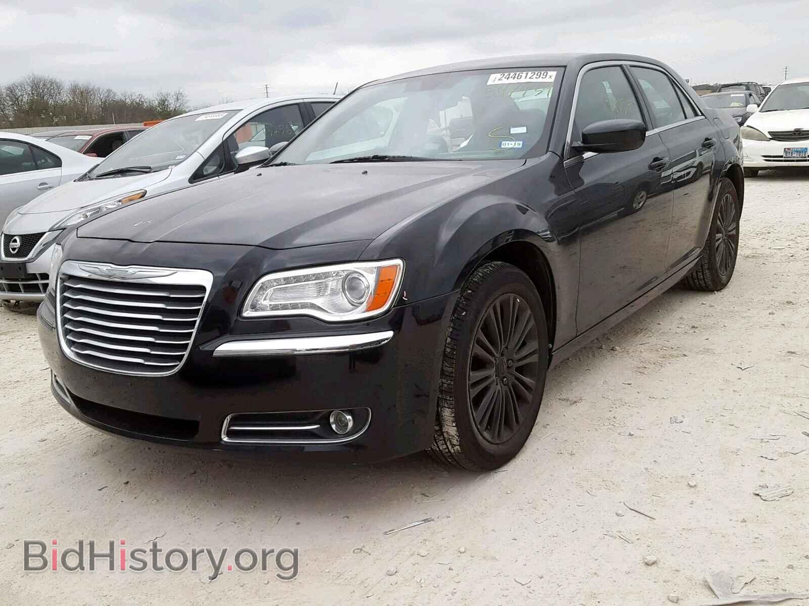 2013 CHRYSLER 300 - VIN: 2C3CCARG2DH591934 - Photo 2