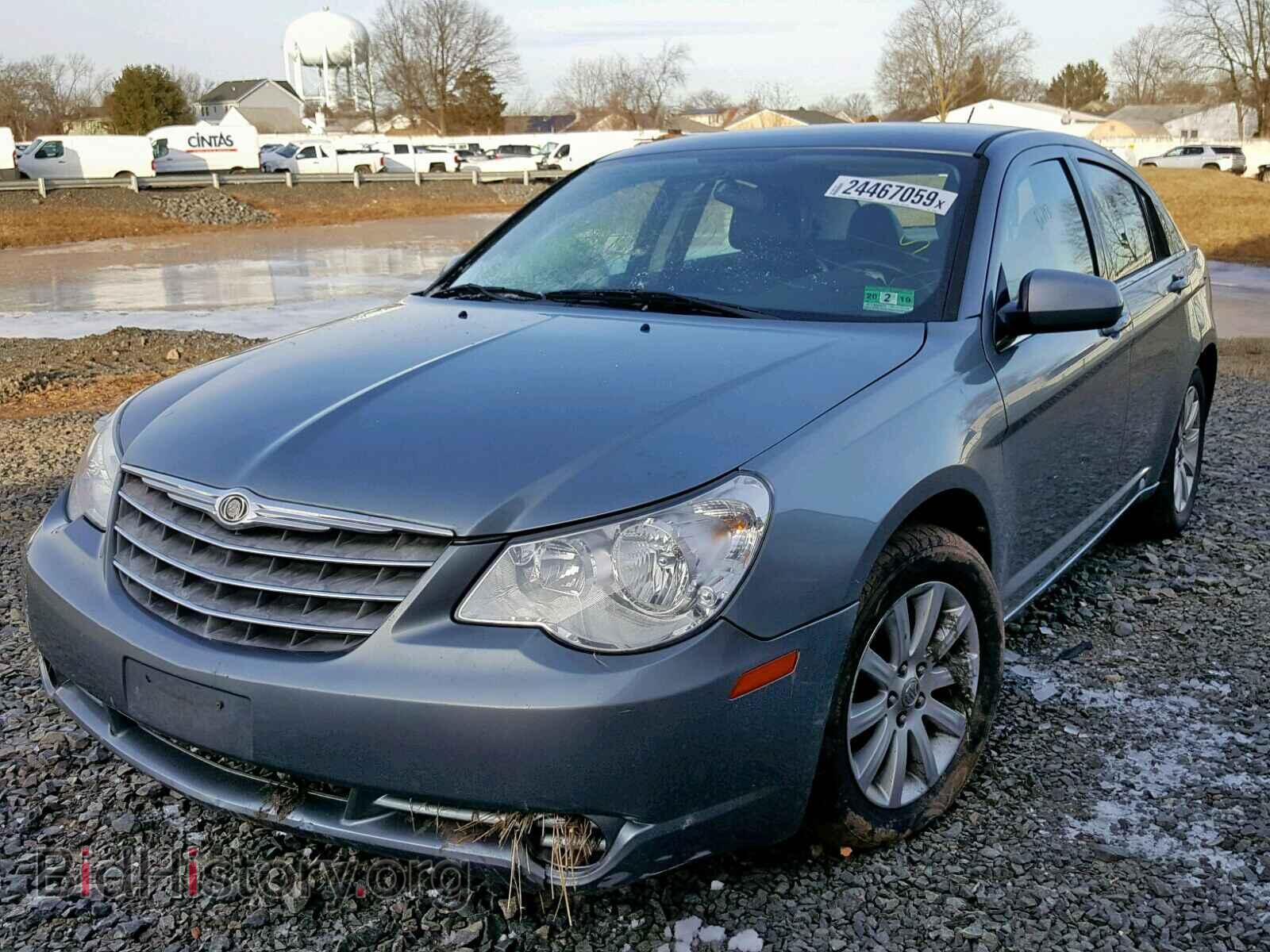 2010 CHRYSLER SEBRING - VIN: 1C3CC5FB6AN109386 - Фото 2