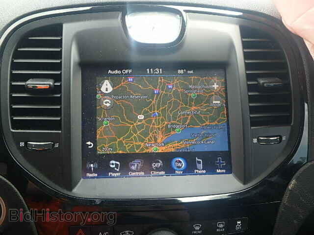 2014 CHRYSLER 300 - VIN: 2C3CCAGT0EH329833 - Фото 9