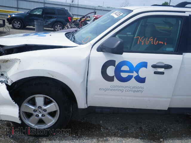 2011 FORD ESCAPE - VIN: 1FMCU0D76BKB74196 - Фото 10