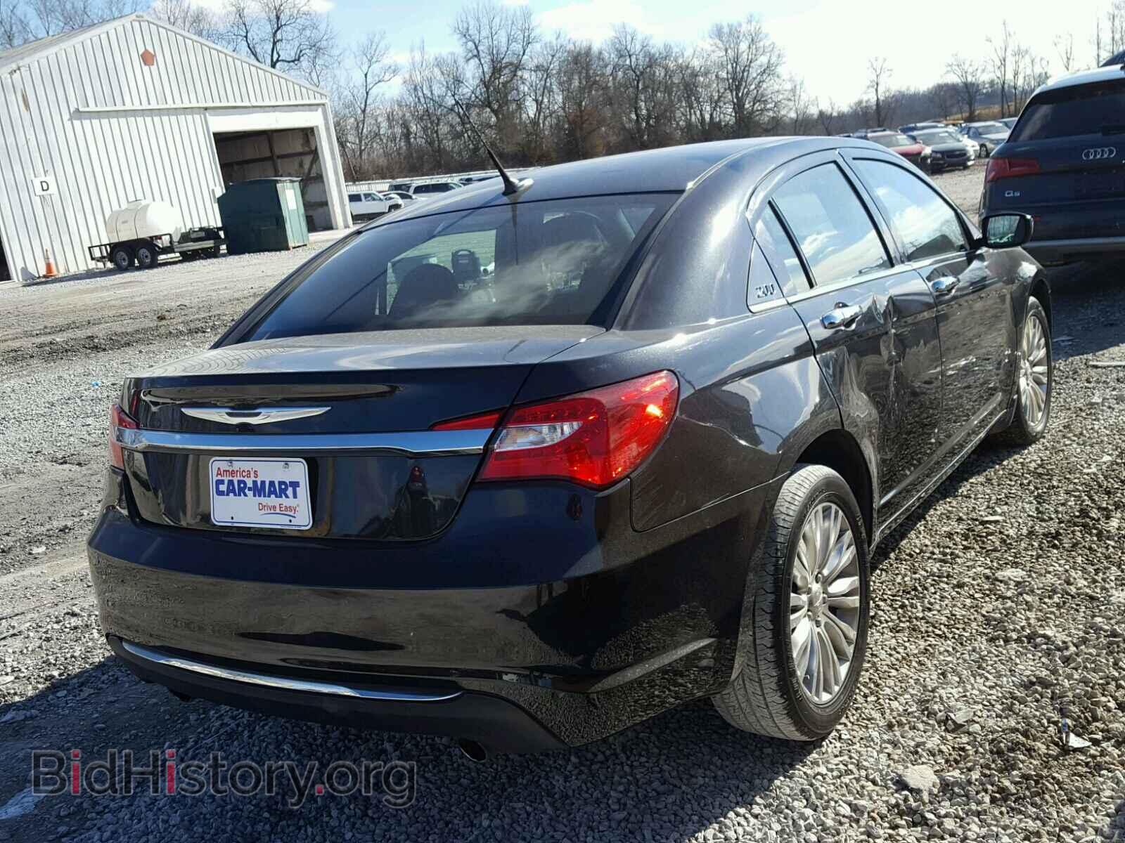 2011 CHRYSLER 200 - VIN: 1C3BC2FG8BN518092 - Фото 4
