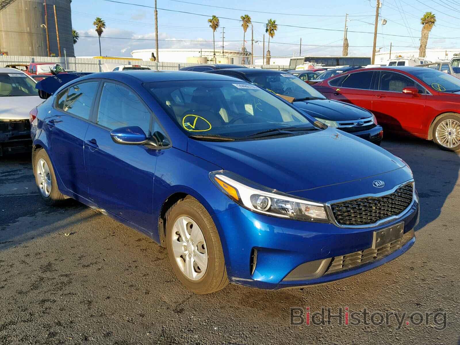 Photo 3KPFK4A74JE252978 - KIA FORTE LX 2018