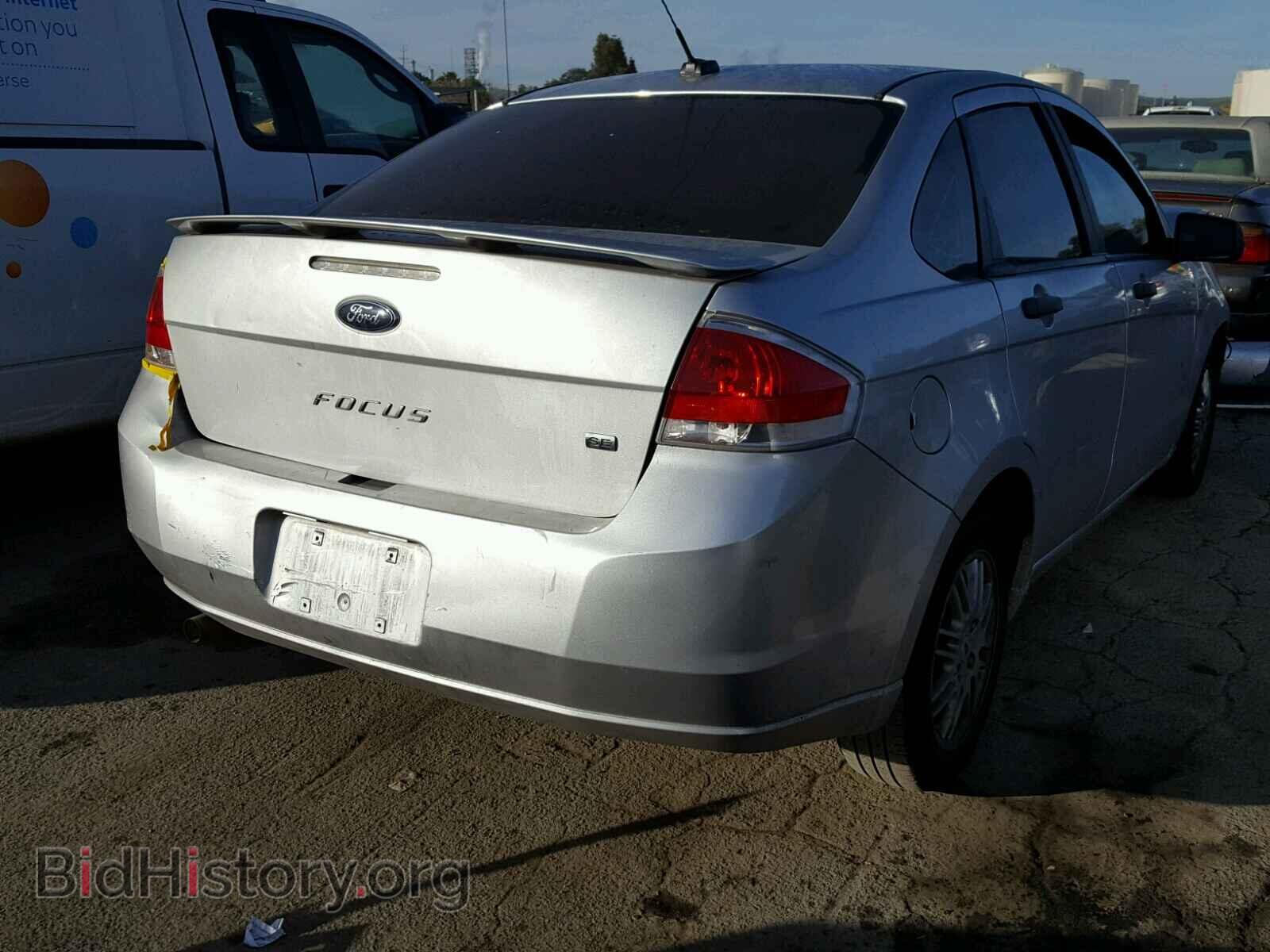 2010 FORD FOCUS - VIN: 1FAHP3FN7AW208951 - Photo 4