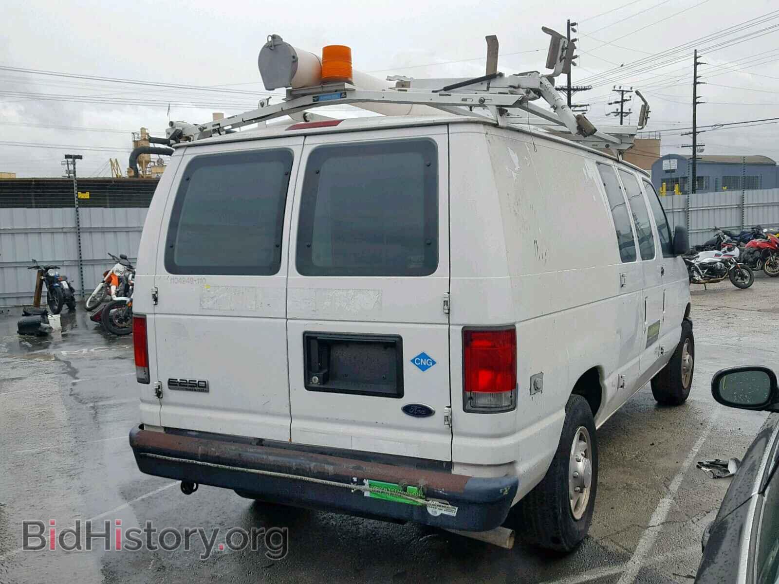 2010 FORD ECONOLINE - VIN: 1FTNE2EL1ADA47666 - Фото 4