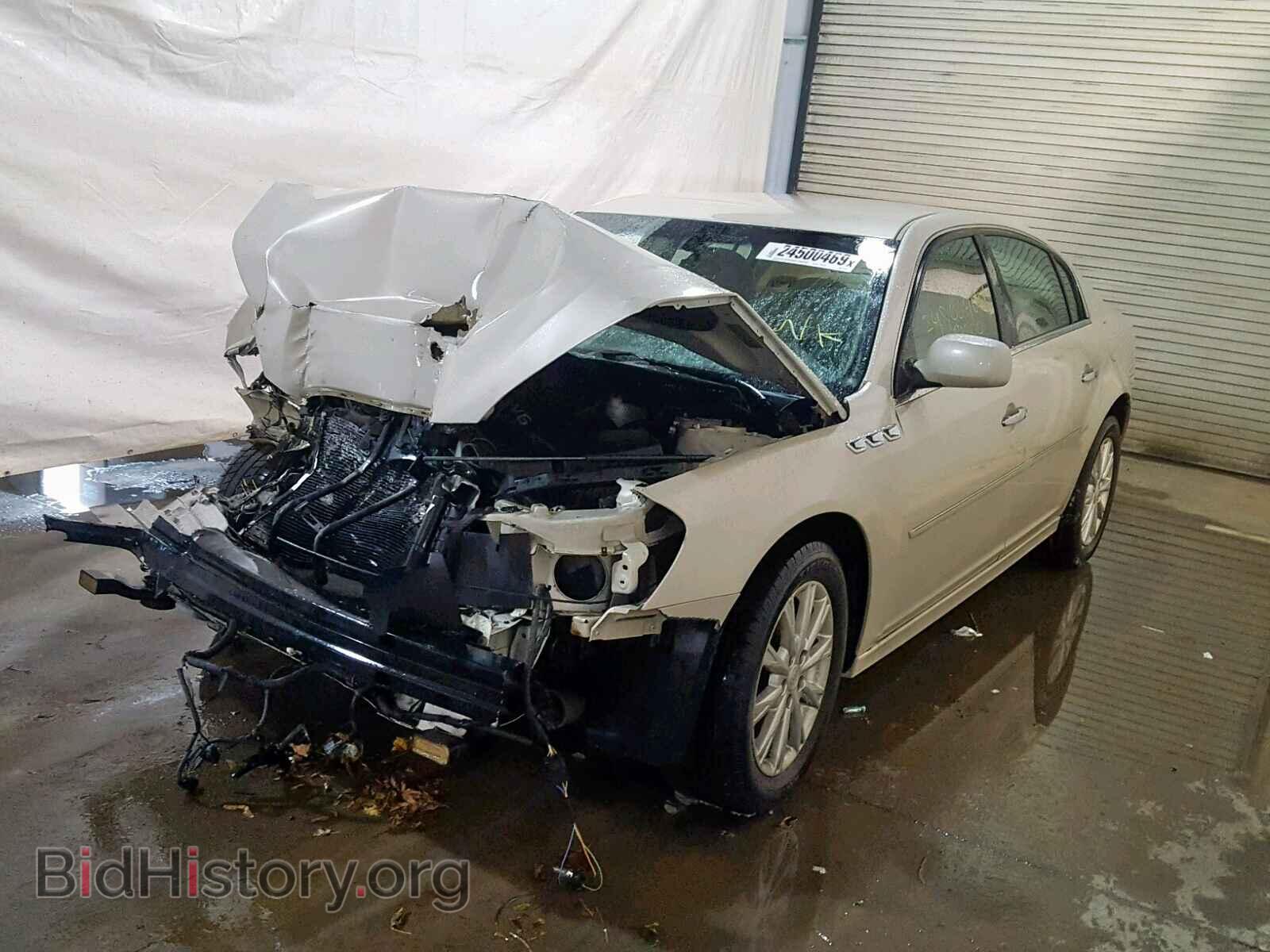 2011 BUICK LUCERNE - VIN: 1G4HC5EM2BU101745 - Фото 2