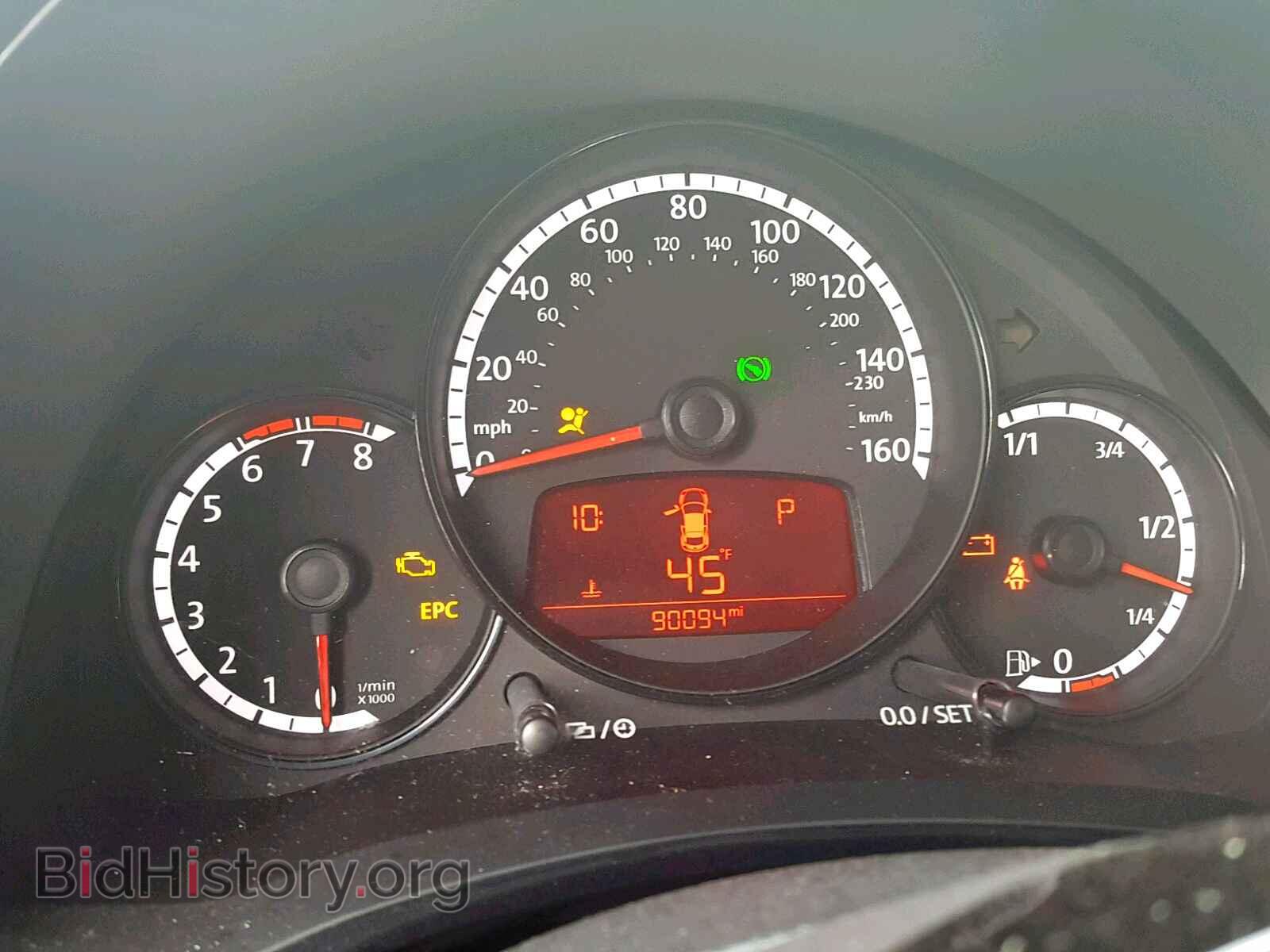 2014 VOLKSWAGEN BEETLE - VIN: 3VWF17AT0EM657651 - Фото 8