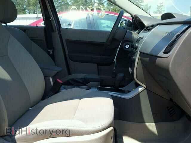 2010 FORD FOCUS - VIN: 1FAHP3GN8AW175702 - Photo 5