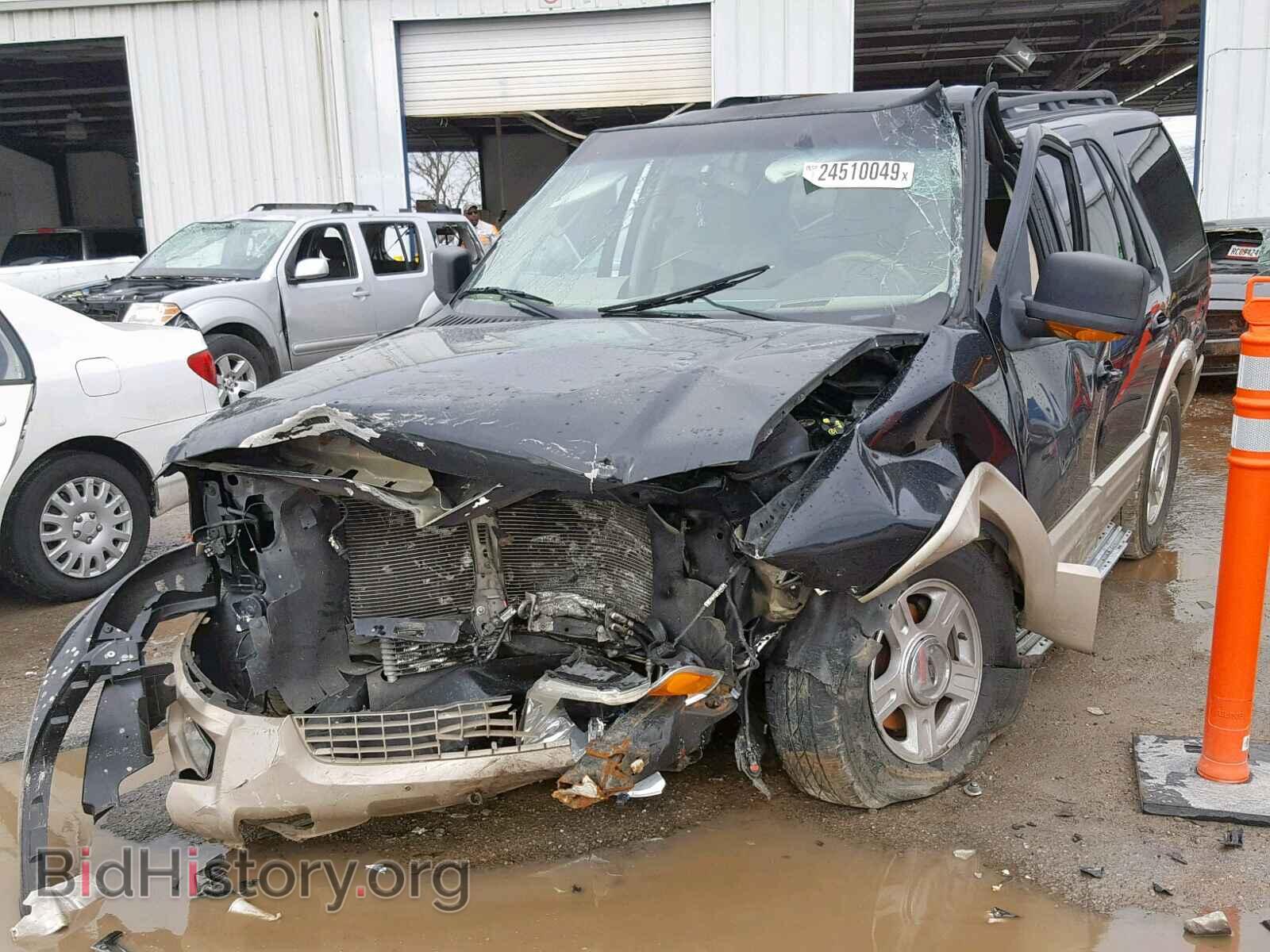 2006 FORD EXPEDITION - VIN: 1FMPU17576LA70771 - Фото 2