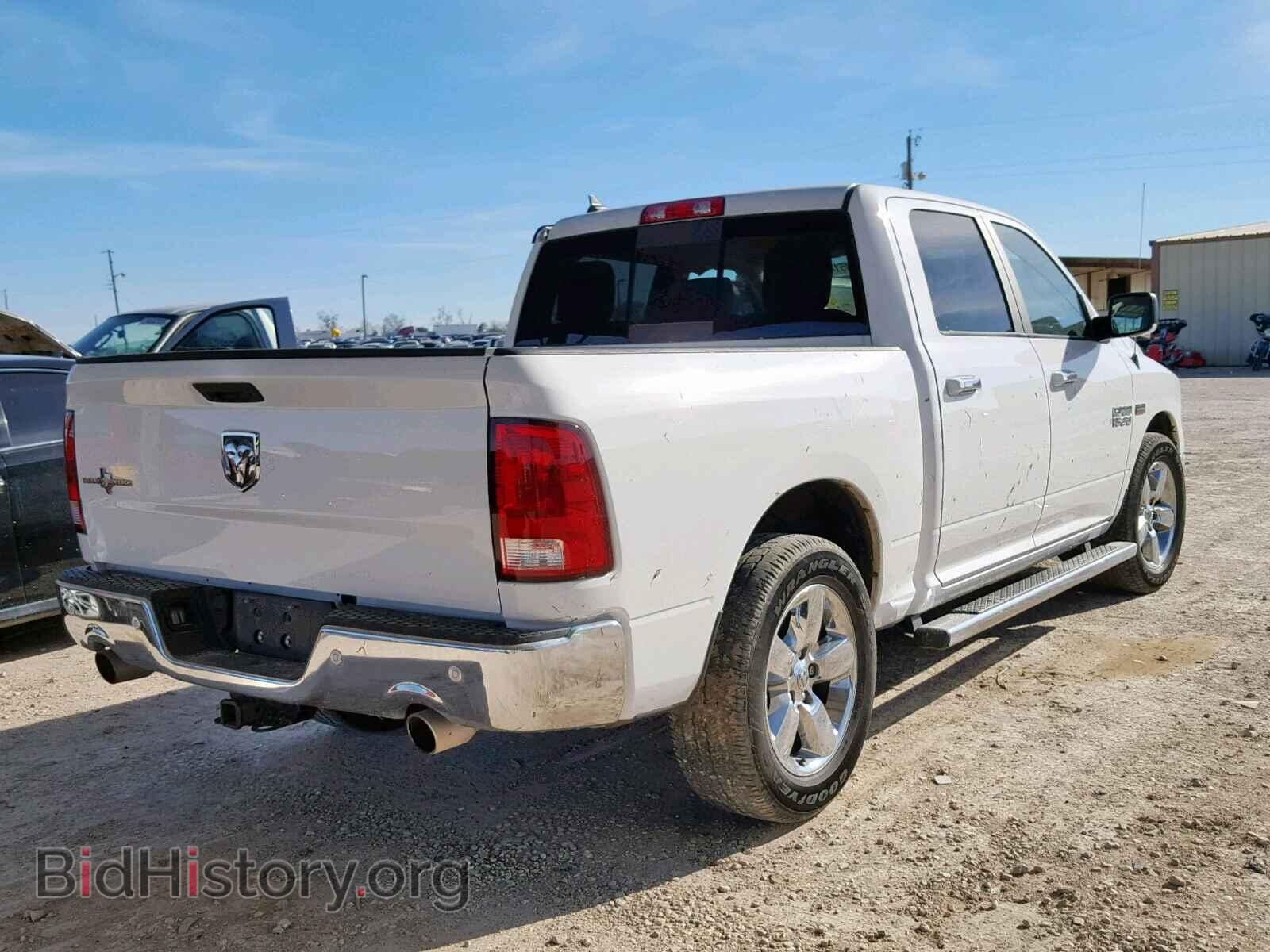 2017 RAM 1500 SLT - VIN: 1C6RR6LT9HS700855 - Фото 4