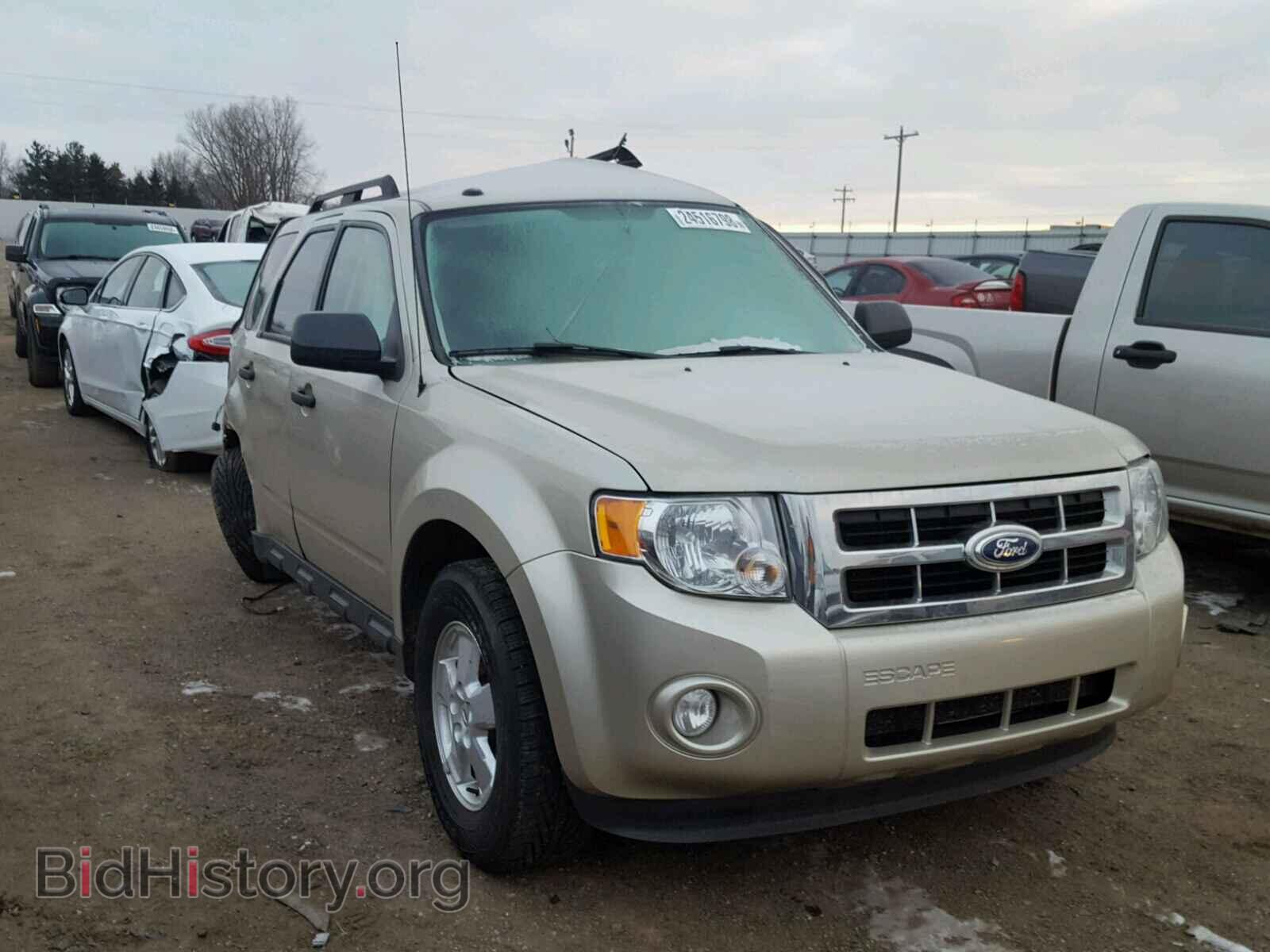 Фотография 1FMCU0DG6BKA92341 - FORD ESCAPE 2011