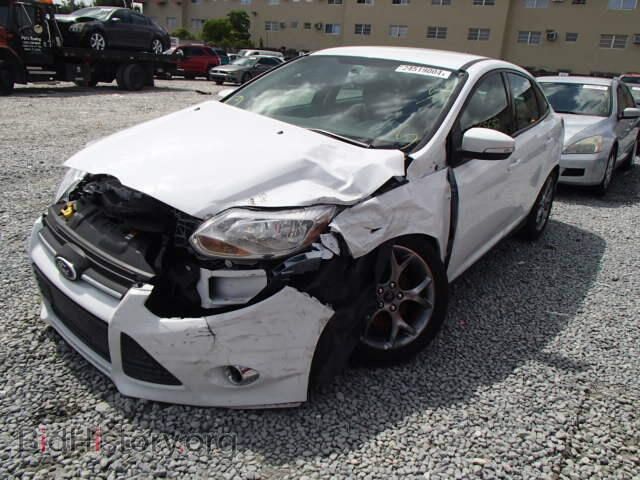 2013 FORD FOCUS - VIN: 1FADP3F27DL376101 - Photo 2