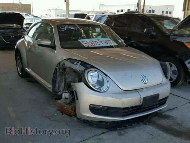 Фотография 3VWJX7AT3CM638856 - VOLKSWAGEN BEETLE 2012