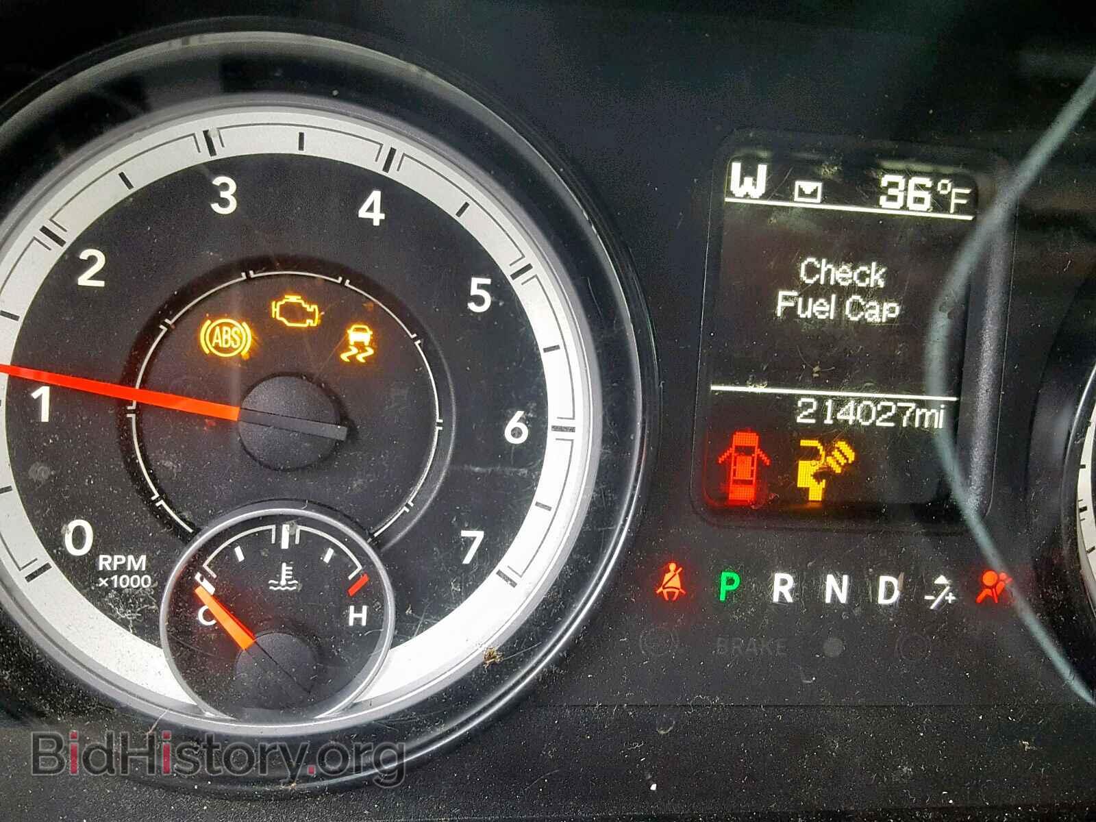 2014 RAM 1500 ST - VIN: 3C6JR6DG6EG324455 - Фото 8