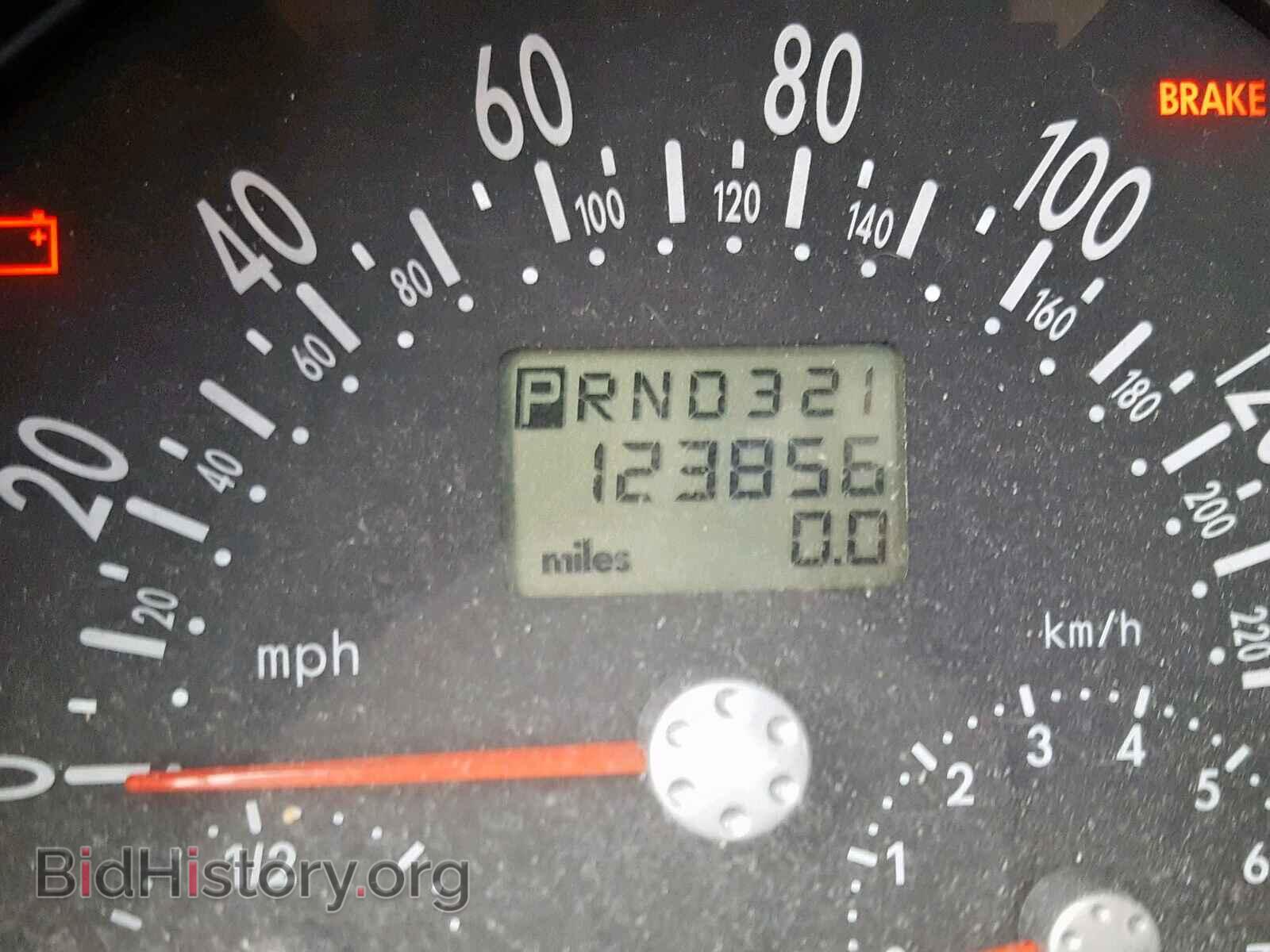 2000 VOLKSWAGEN BEETLE - VIN: 3VWCC21C8YM437128 - Фото 8