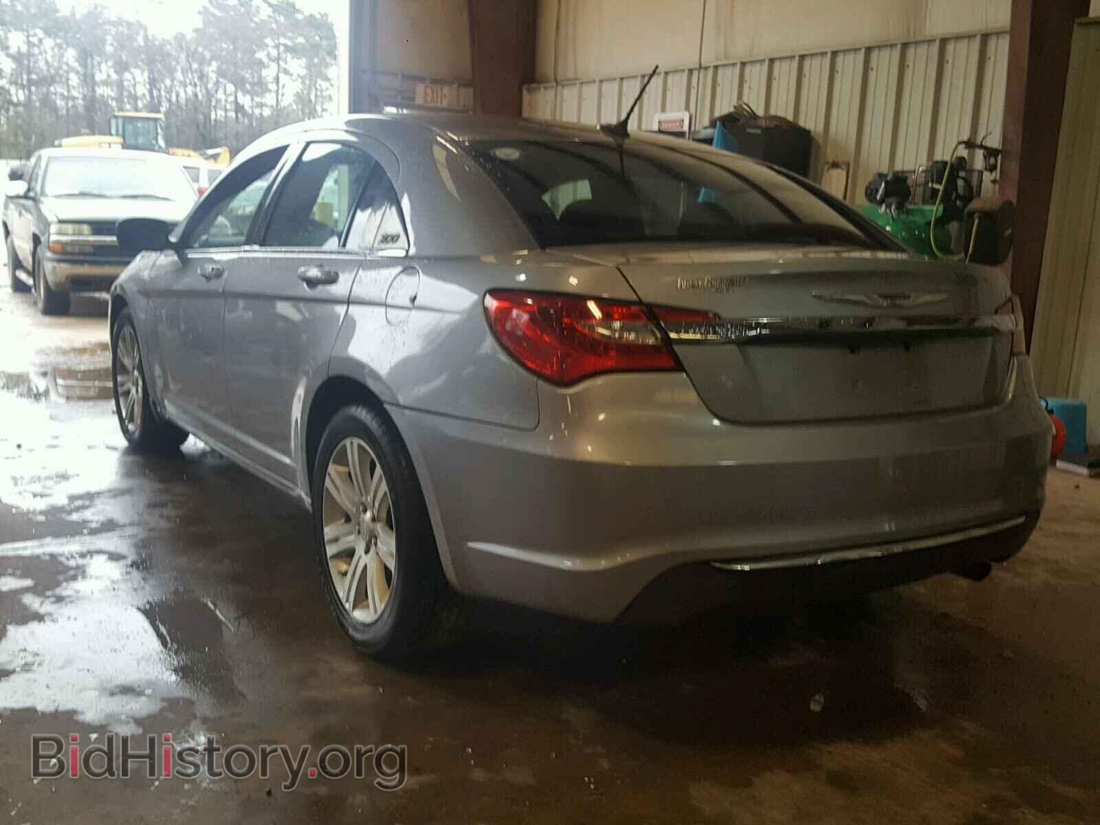2013 CHRYSLER 200 - VIN: 1C3CCBAB3DN670381 - Фото 3