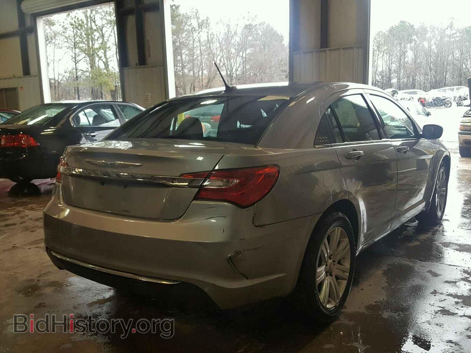 2013 CHRYSLER 200 - VIN: 1C3CCBAB3DN670381 - Фото 4