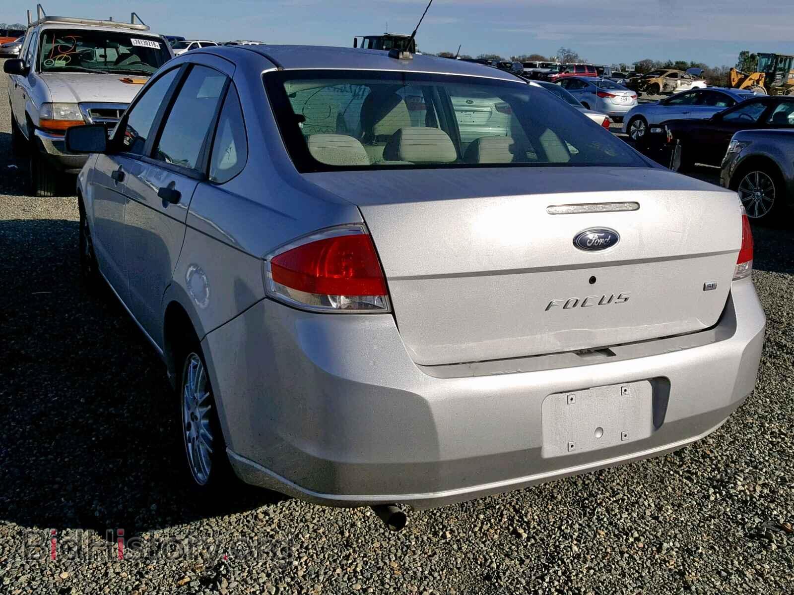 2009 FORD FOCUS SE - VIN: 1FAHP35N29W174642 - Фото 3
