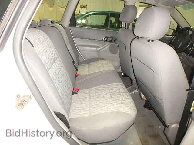 2005 FORD FOCUS - VIN: 1FAFP36N55W227804 - Фото 6