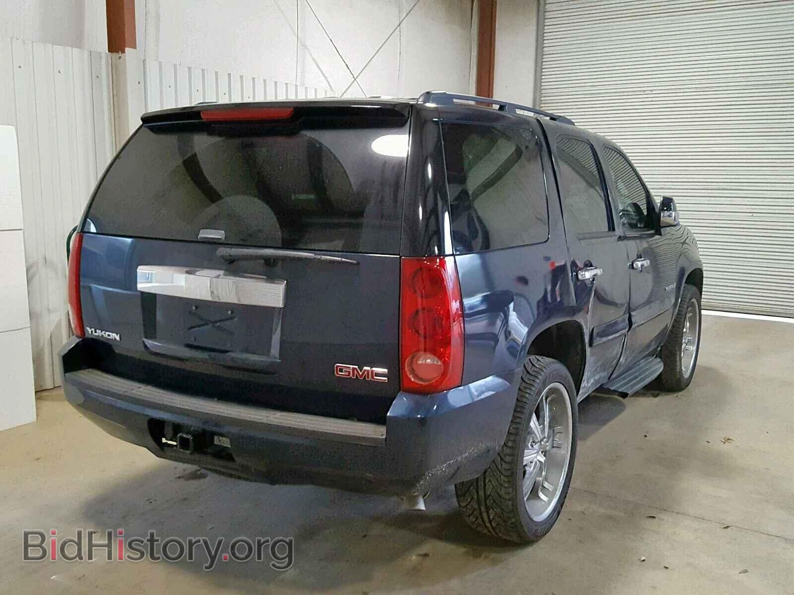 2008 GMC YUKON - VIN: 1GKFC13C28R232138 - Фото 4