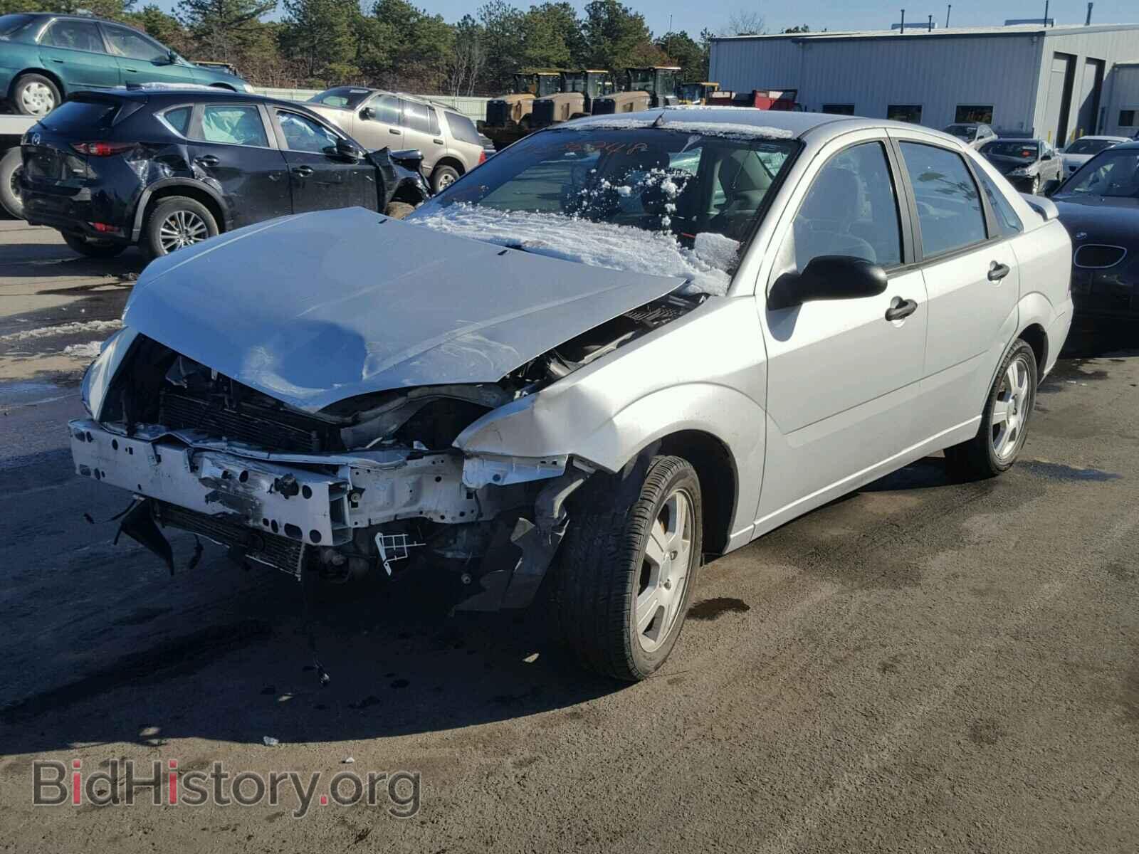 2005 FORD FOCUS - VIN: 1FAFP34N05W167420 - Фото 2