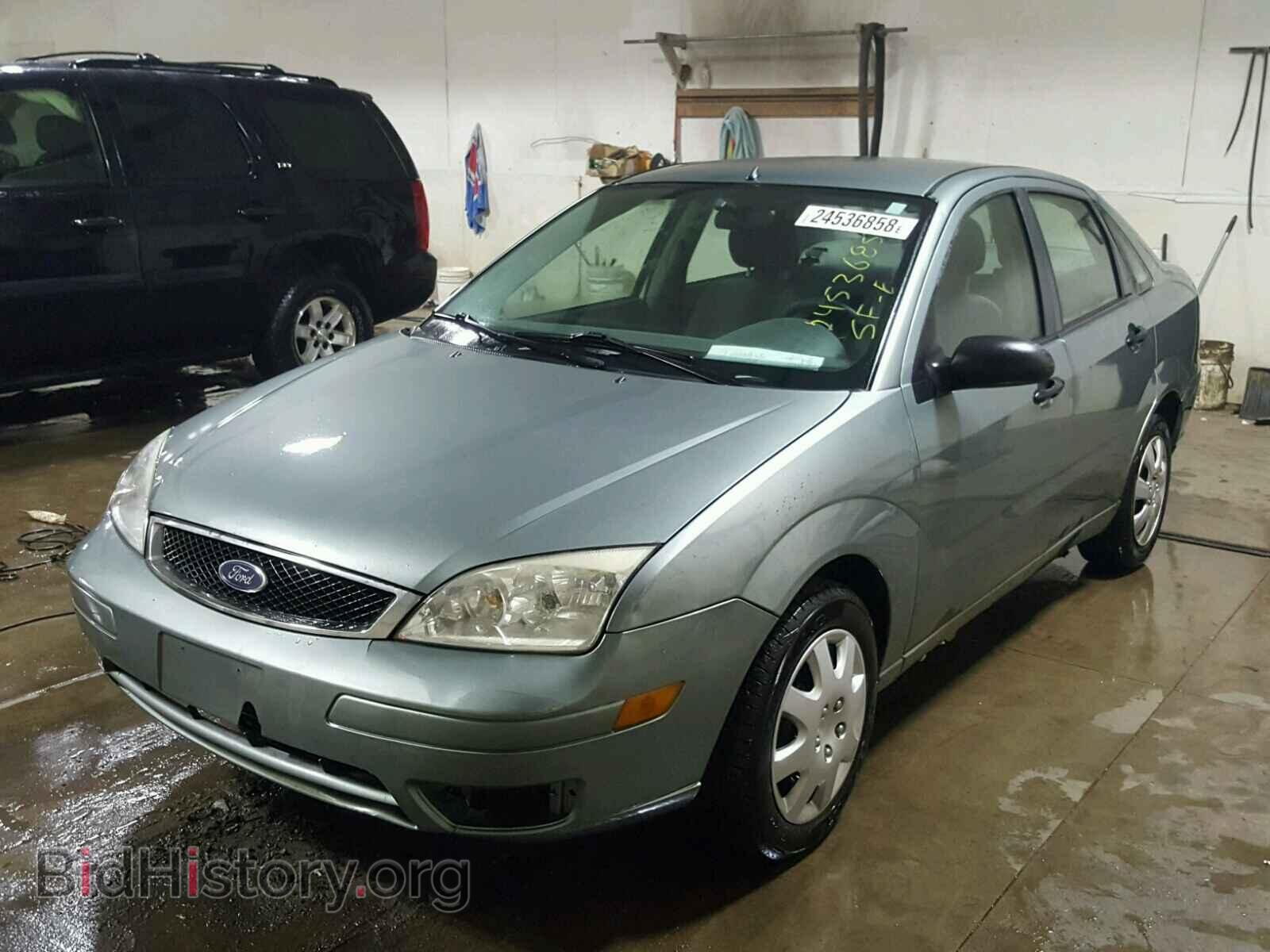 2005 FORD FOCUS - VIN: 1FAFP34N95W177752 - Фото 2