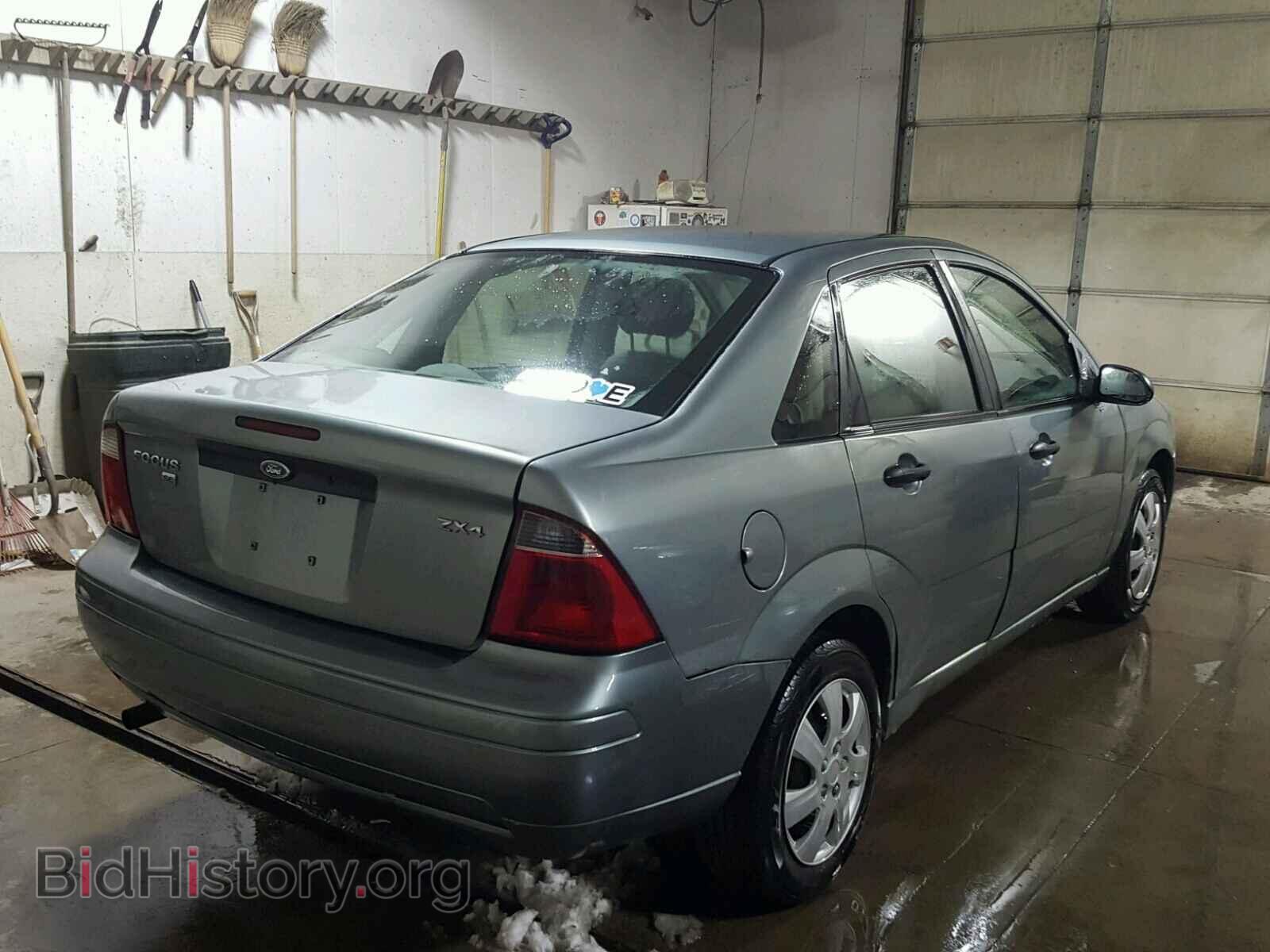 2005 FORD FOCUS - VIN: 1FAFP34N95W177752 - Фото 4