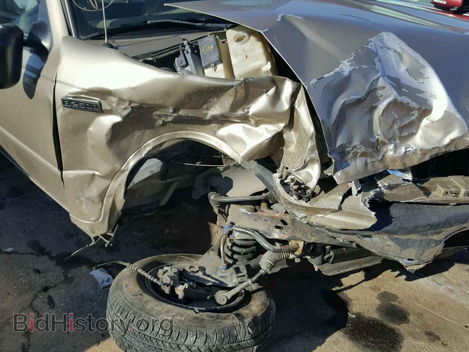 2000 MAZDA B2500 - VIN: 4F4YR12C9YTM03854 - Фото 9