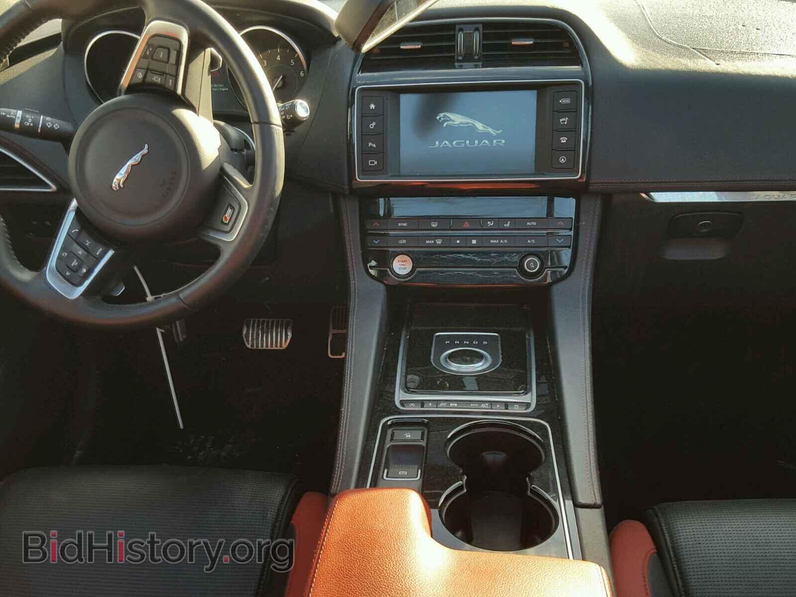2017 JAGUAR F-PACE - VIN: SADCM2BV4HA059780 - Фото 9