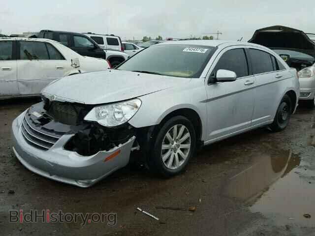 2010 CHRYSLER SEBRING - VIN: 1C3CC5FB7AN219752 - Фото 2