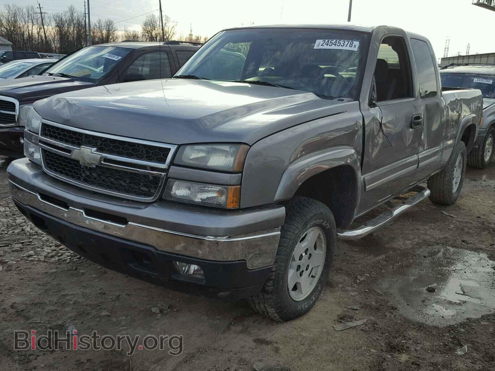 2006 CHEVROLET SILVERADO - VIN: 2GCEK19B761332847 - Фото 2