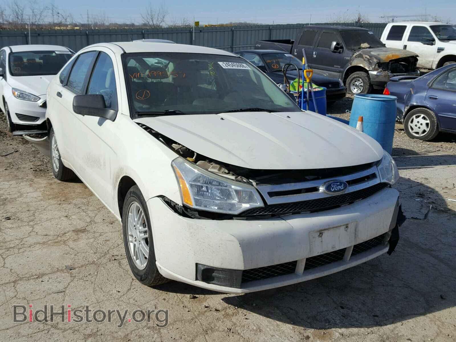 Photo 1FAHP35N49W199557 - FORD FOCUS 2009