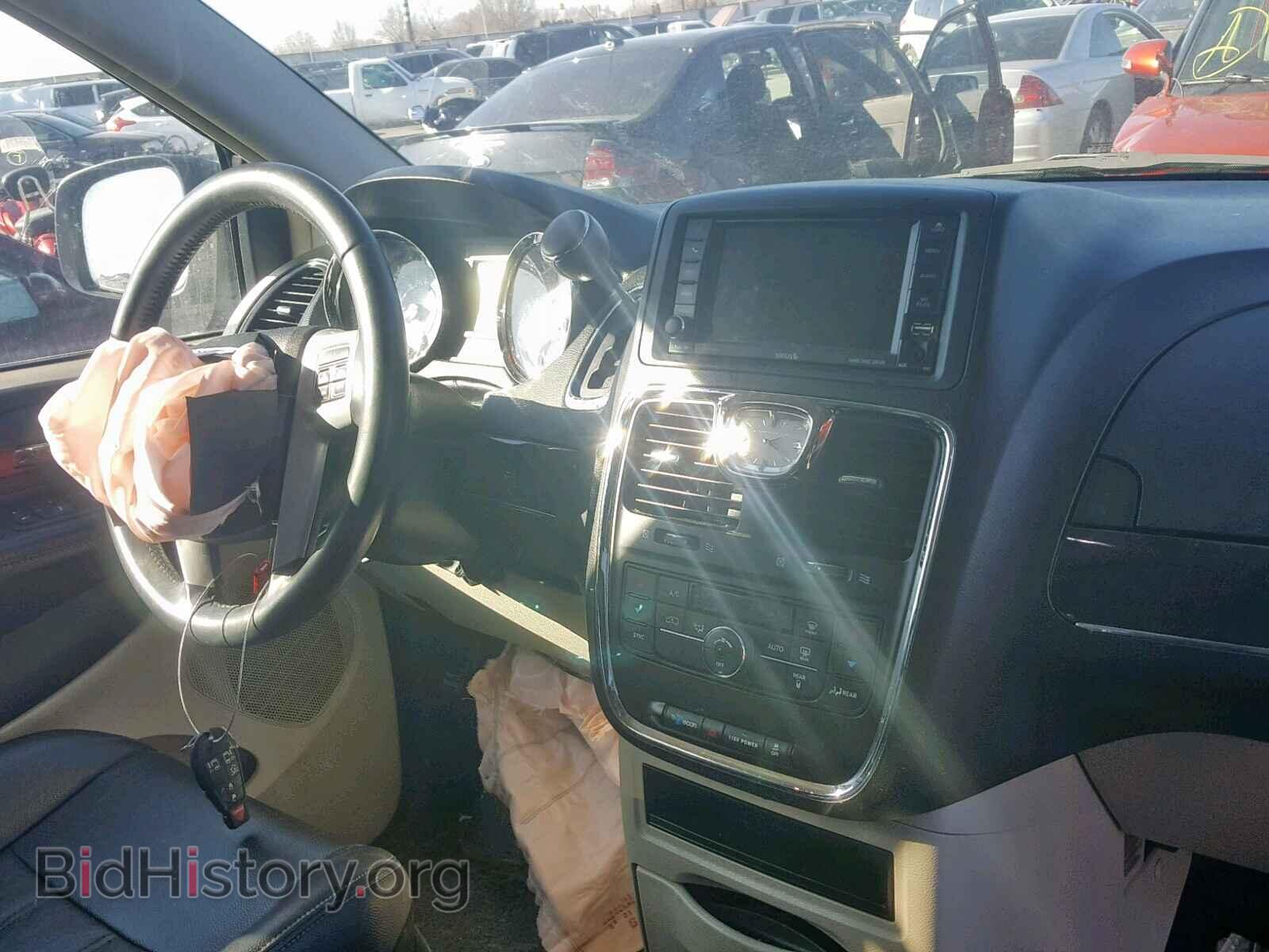 2014 CHRYSLER TOWN & COU - VIN: 2C4RC1BG2ER242946 - Фото 9