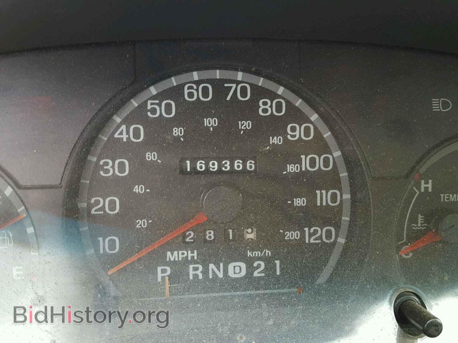 2000 FORD CROWN VIC - VIN: 2FAFP73W7YX120718 - Фото 8