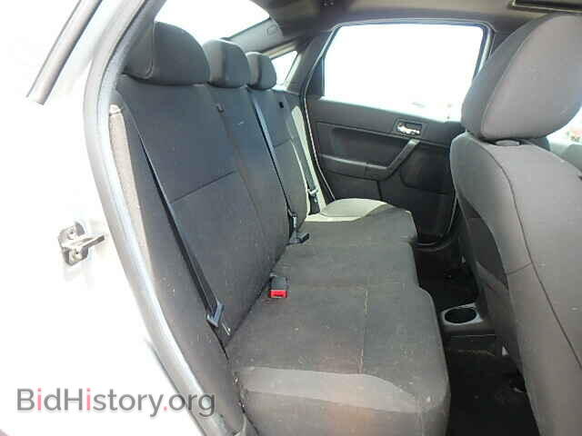 2011 FORD FOCUS - VIN: 1FAHP3GN8BW103898 - Photo 6