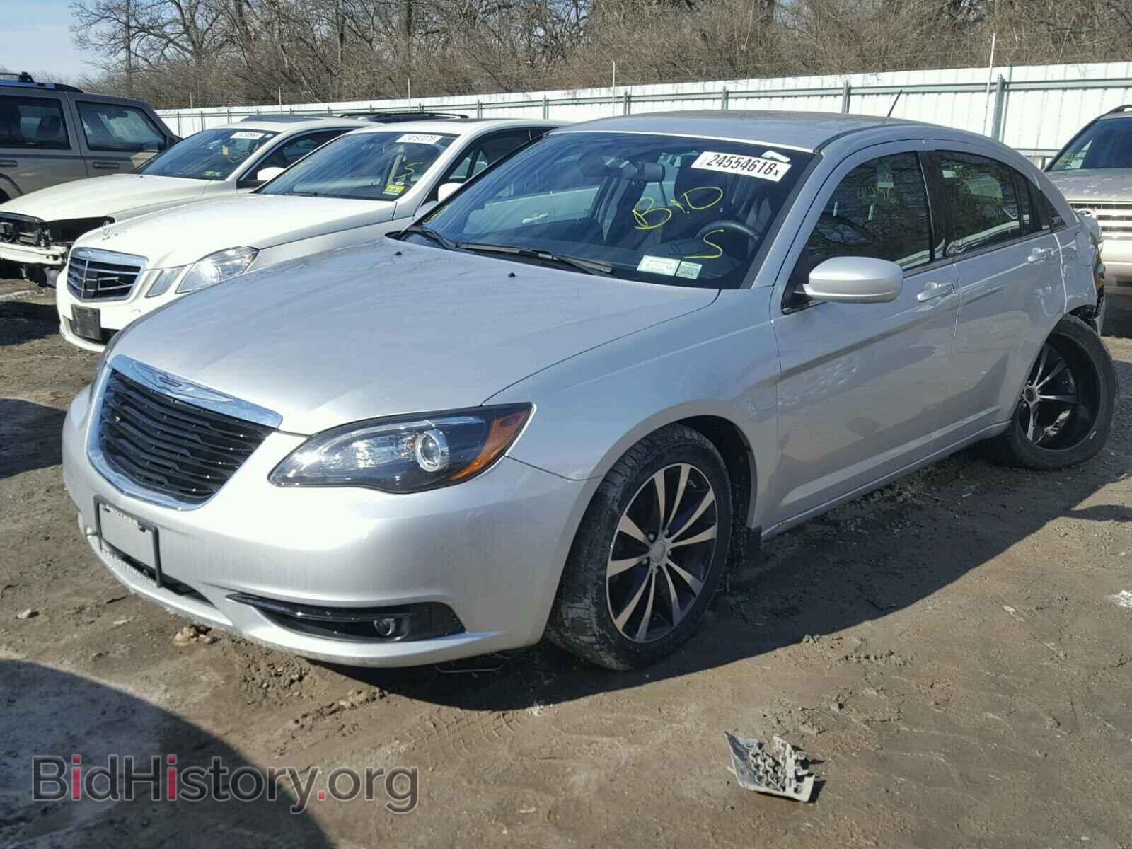 2012 CHRYSLER 200 - VIN: 1C3CCBBG3CN306583 - Фото 2