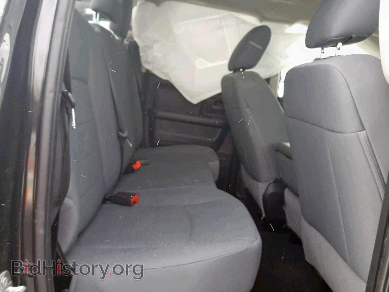 2018 RAM 1500 ST - VIN: 1C6RR7FT2JS199167 - Фото 6