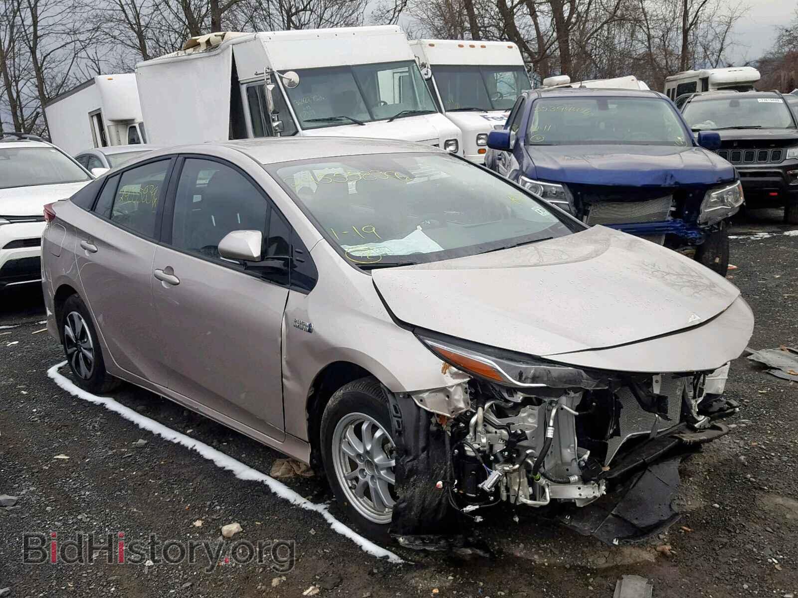 Фотография JTDKARFP3J3085463 - TOYOTA PRIUS 2018