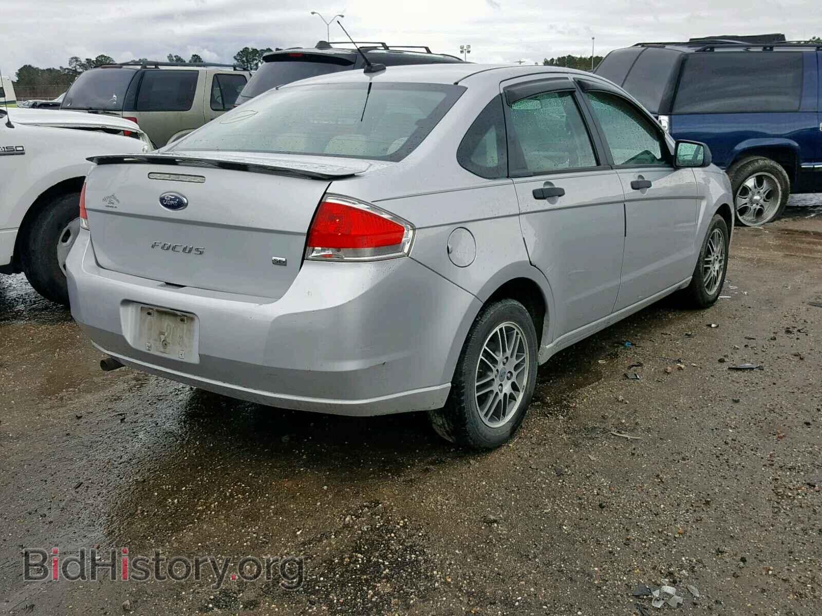 2010 FORD FOCUS SE - VIN: 1FAHP3FN0AW159351 - Photo 4