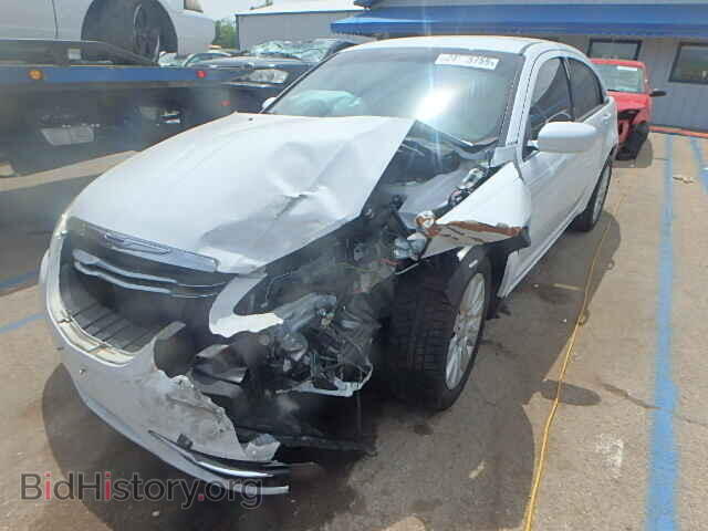 2013 CHRYSLER 200 - VIN: 1C3CCBAB4DN733973 - Фото 2