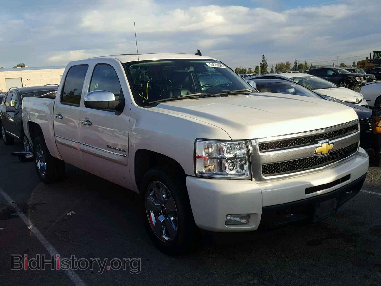 Photo 3GCPCTE08BG143079 - CHEVROLET SILVERADO 2011